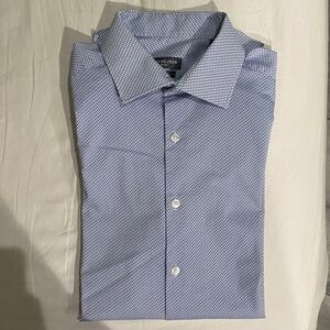 Van Heusen blue/white mens long sleeve dress shirt 15 1/2 32/33